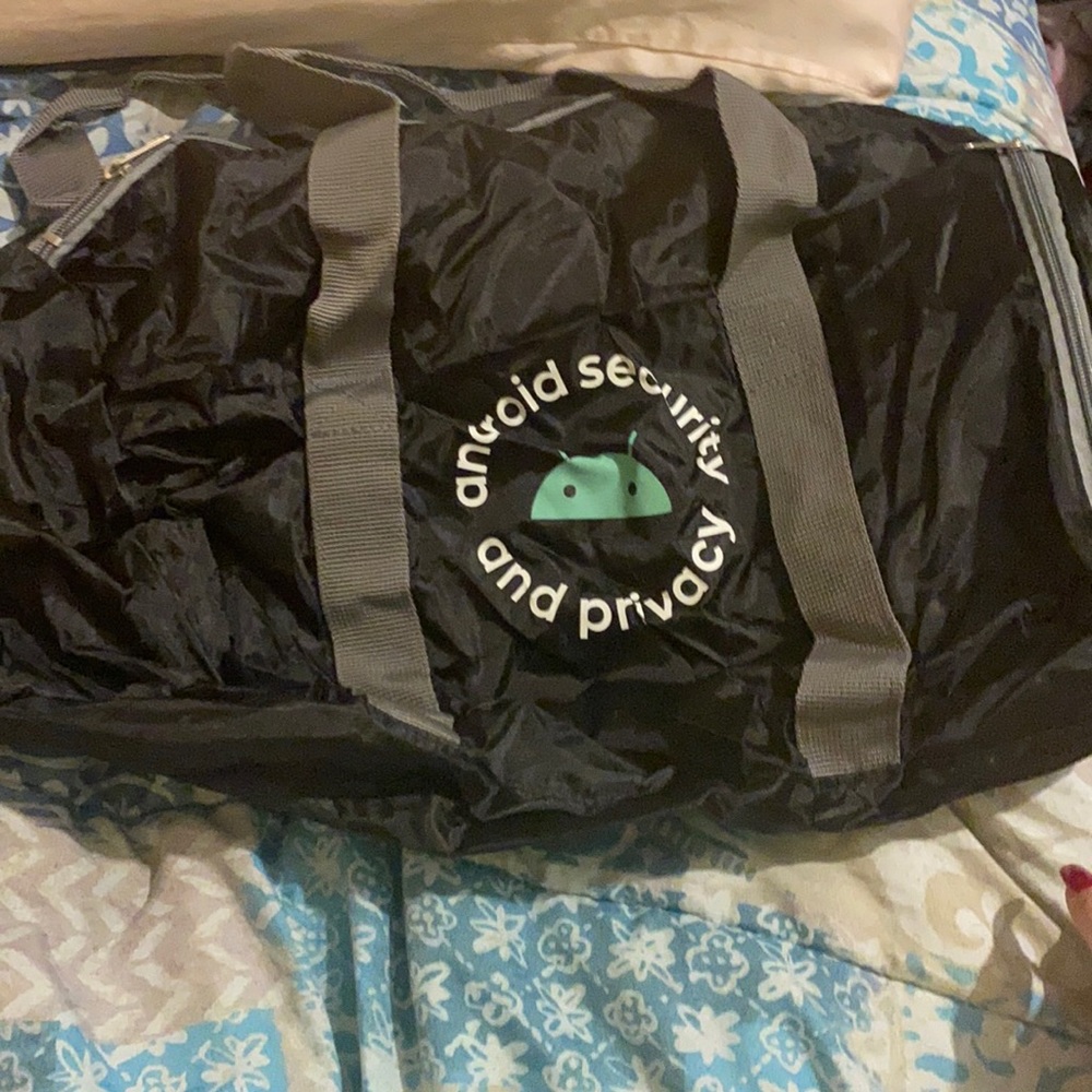 Cute android duffel bag